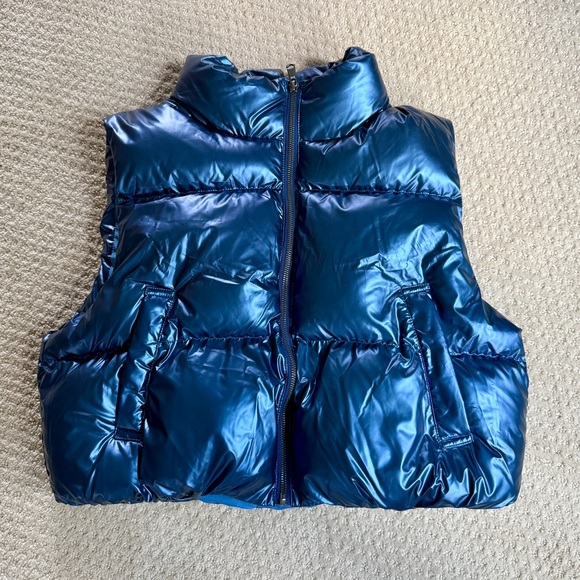 Cropped Shiny Blue Puffer Vest Large NWOT - Picture 1 of 7